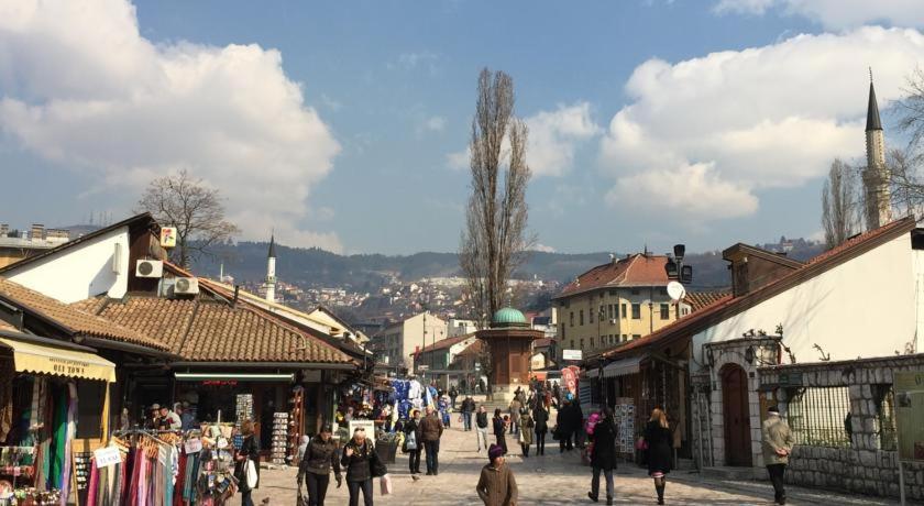 Bascarsija Corner Apartment Sarajevo Bagian luar foto